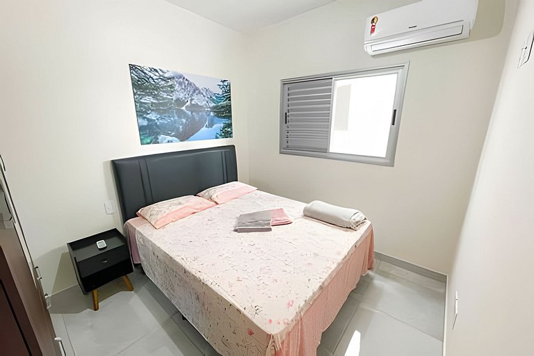 202- Apto de 2/4 com Ar, Garagem e Check in Rápido
