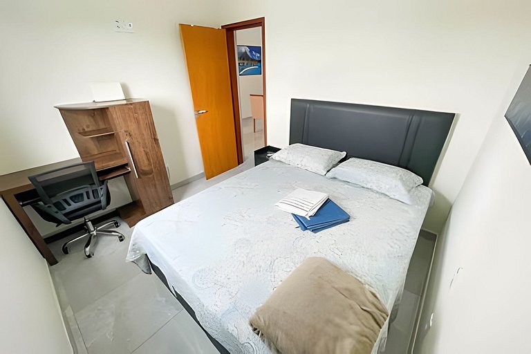 202- Apto de 2/4 com Ar, Garagem e Check in Rápido