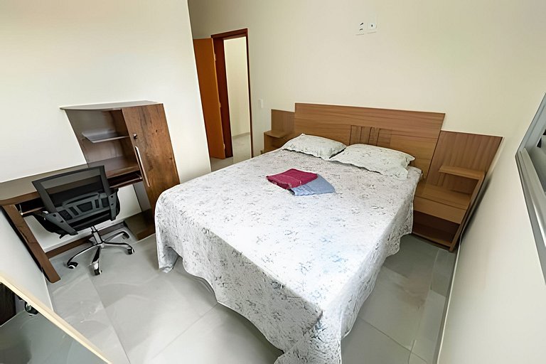 206- Apto de 2/4 com Ar, Garagem e Check in Rápido
