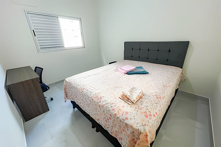 103 - Apto de 2/4 com Garagem Para Até 5 Hóspedes