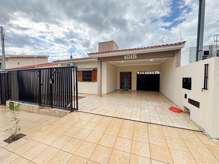 Casa p/ 11 hóspedes - 900m do Parque de Exposições