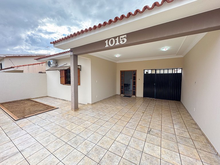 Casa p/ 11 hóspedes - 900m do Parque de Exposições