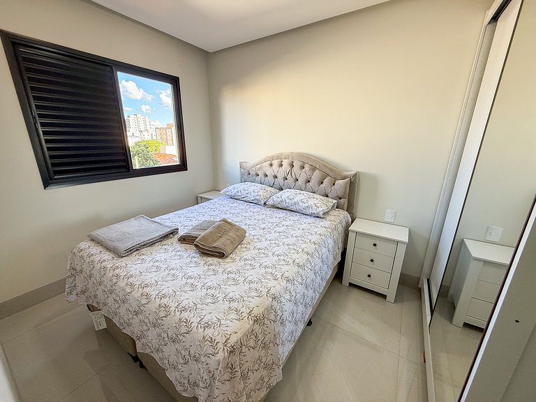 302- Apartamento 2/4 Próx. Unipam e Parque de Exp.