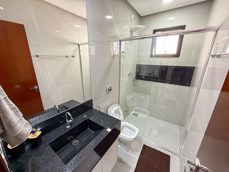 302- Apartamento 2/4 Próx. Unipam e Parque de Exp.
