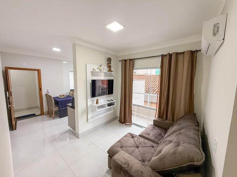 Apartamento 2/4 com Garagem Próx a Fenamilho