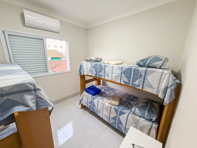 Apartamento 2/4 com Garagem Próx a Fenamilho